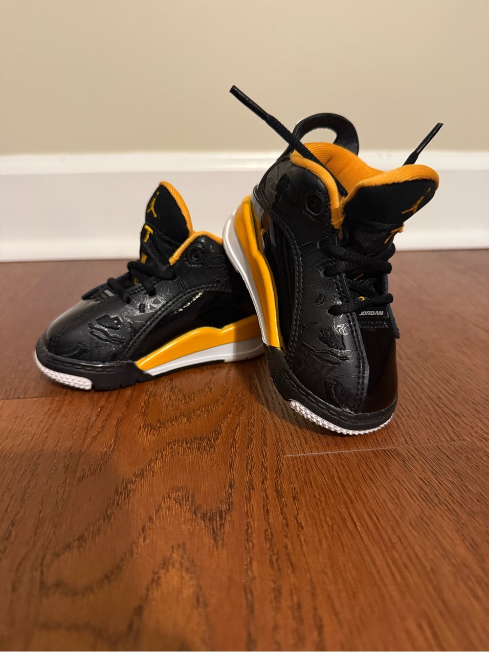 Nike Air Jordan Dub Zero TD Black Taxi Yellow Toddler Shoes 4C DV1358-017
